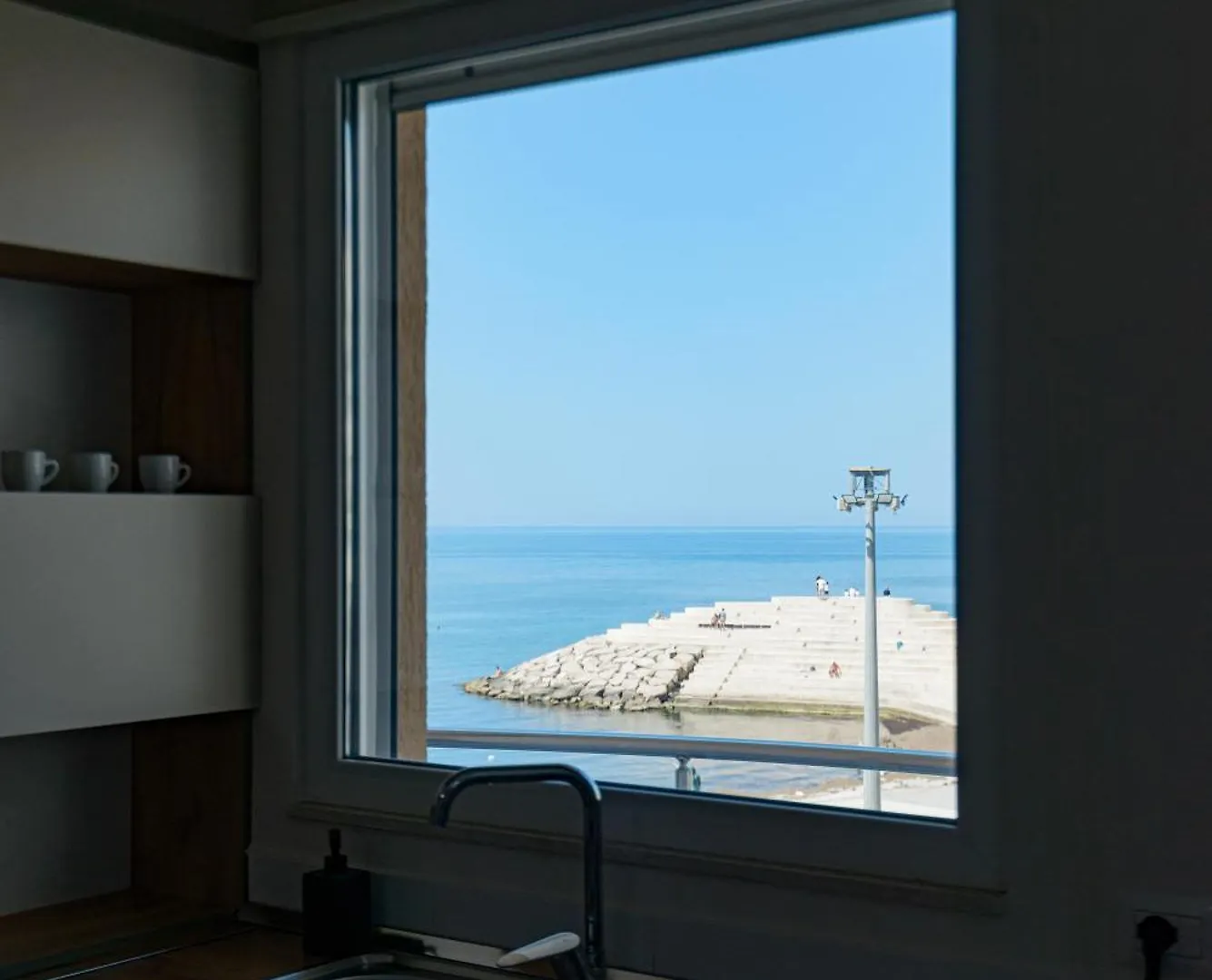 Poseidon Nest - 2Br, 360 Sea View, Office, Pool Apartamento